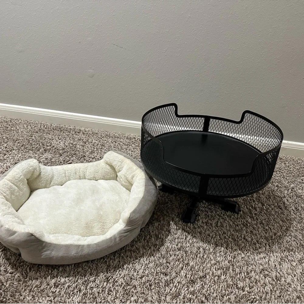 Cozy Pet Bed with Metal Frame